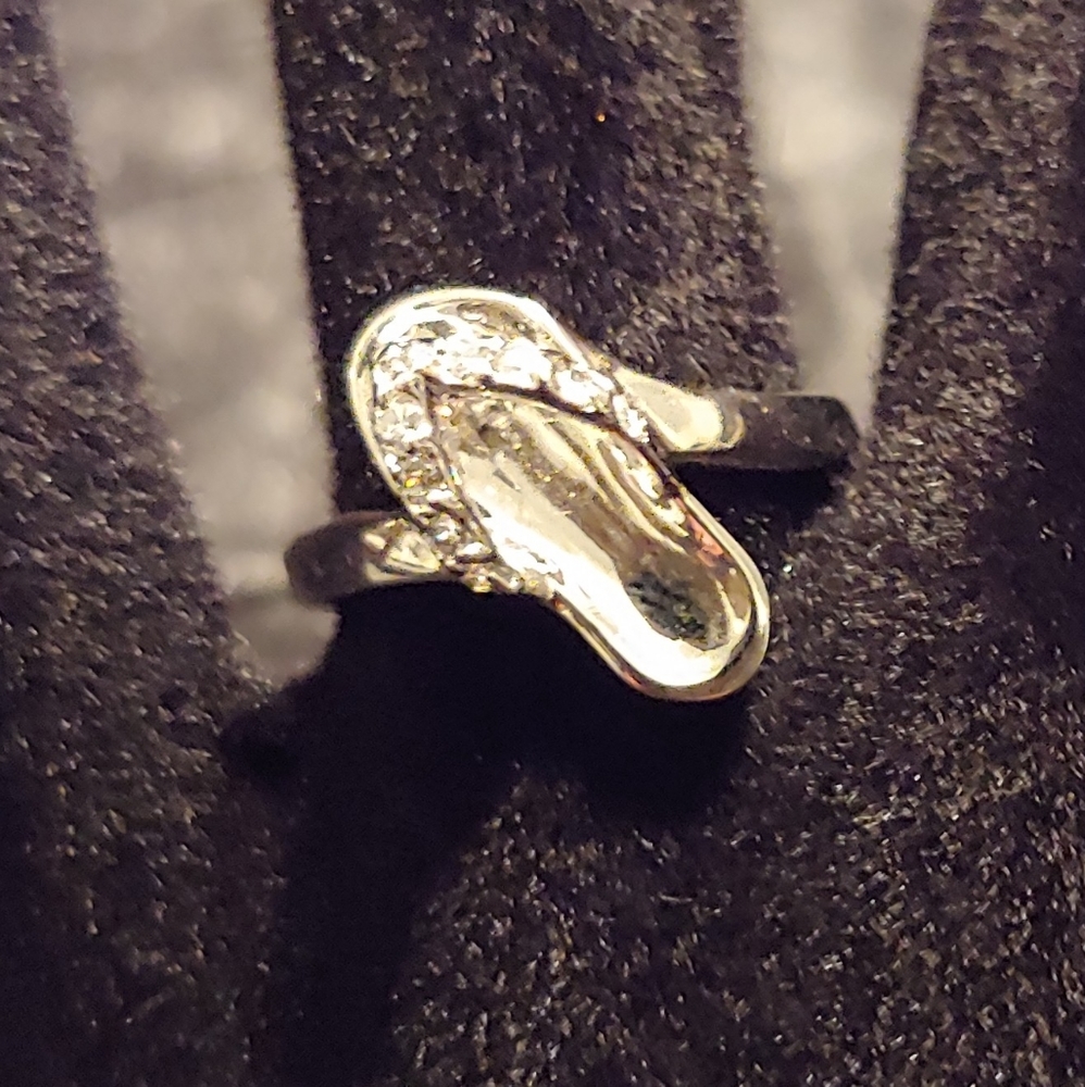 Cookie Lee Crystal Sandal Ring Size 8